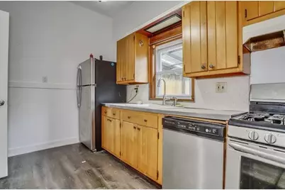 94A Linden Ave, Jersey City, NJ 07305 - Photo 13