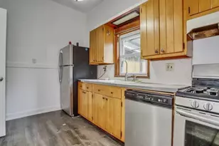 94A Linden Ave, Jersey City, NJ 07305 - Photo 13