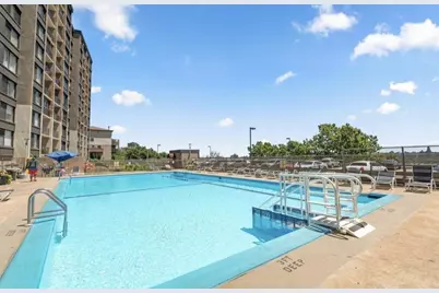 9060 Palisade Ave #811, North Bergen, NJ 07047 - Photo 3