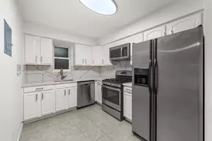 71 Woodlawn Ave, Jersey City, NJ 07305 - Photo 9