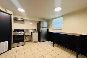 16 Briarwood Rd, Jersey City, NJ 07305 - Photo 3