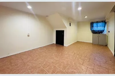16 Briarwood Rd #basement, Jersey City, NJ 07305 - Photo 9