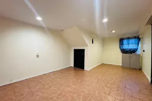 16 Briarwood Rd, Jersey City, NJ 07305 - Photo 9