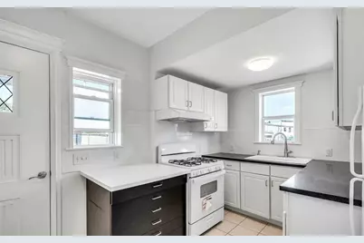 425 Hancock Pl, Fairview, NJ 07022 - Photo 11