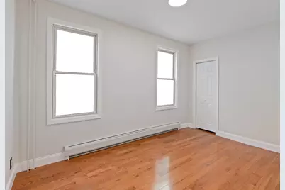 169 West 9th St, Bayonne, NJ 07002 - Photo 9