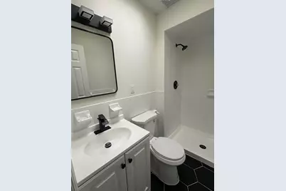 25 East 34th St, Bayonne, NJ 07002 - Photo 11