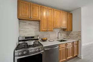 7002 Blvd E, Guttenberg, NJ 07093 - Photo 3