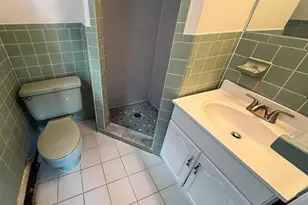 513 Avenue C, Bayonne, NJ 07002 - Photo 17