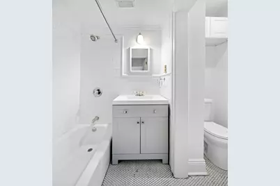 400 2nd St #3, Jersey City, NJ 07302 - Photo 5