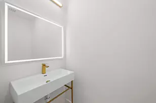 249 5 Halladay St, Jersey City, NJ 07304 - Photo 29