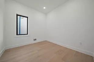 13 Lienau Pl, Jersey City, NJ 07306 - Photo 19