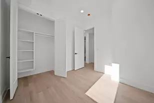 13 Lienau Pl, Jersey City, NJ 07306 - Photo 19