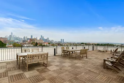 136 Oakland Ave #6J, Jersey City, NJ 07306 - Photo 5