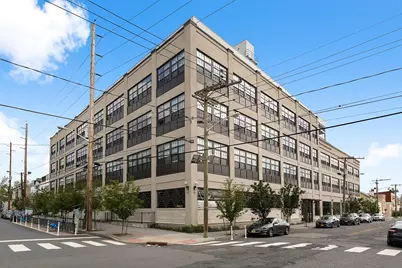 136 Oakland Ave #6J, Jersey City, NJ 07306 - Photo 1