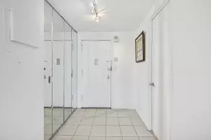 7000 Blvd E, Guttenberg, NJ 07093 - Photo 5