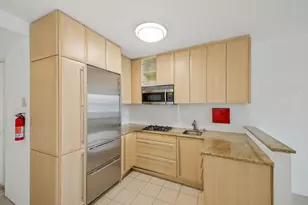 7000 Blvd E, Guttenberg, NJ 07093 - Photo 3