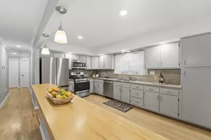 21 Lincoln Pkwy, Bayonne, NJ 07002 - Photo 9