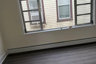 547 Avenue A, Bayonne, NJ 07002 - Photo 3