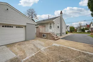 55 Metuchen Ave, Woodbridge Township, NJ 07095 - Photo 3