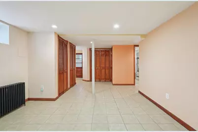 55 Metuchen Ave, Woodbridge Township, NJ 07095 - Photo 17