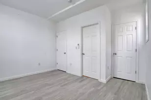 18 Wallis Ave, Jersey City, NJ 07306 - Photo 19