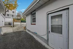 46 Western Ave, Jersey City, NJ 07307 - Photo 29