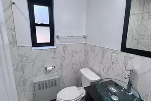 165 Vroom St, Jersey City, NJ 07306 - Photo 5