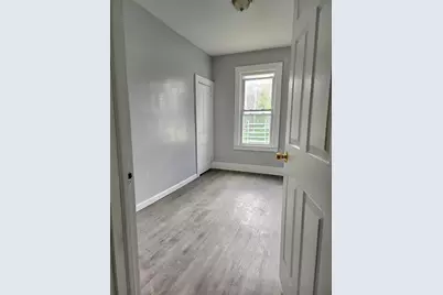 35 Orient Ave, Jersey City, NJ 07305 - Photo 15