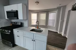 35 Orient Ave, Jersey City, NJ 07305 - Photo 5