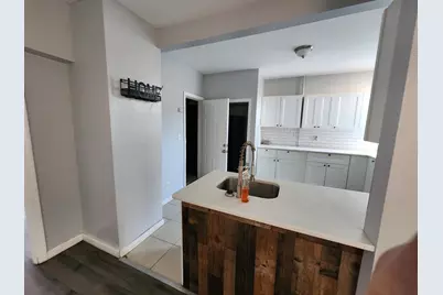 35 Orient Ave, Jersey City, NJ 07305 - Photo 3