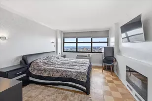 7000 Blvd E, Guttenberg, NJ 07093 - Photo 13