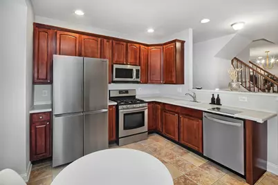 454 Albany Ct, West New York, NJ 07093 - Photo 7