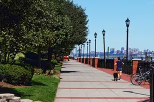 454 Albany Ct, West New York, NJ 07093 - Photo 27