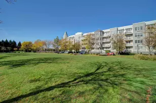 15 Freedom Way, Jersey City, NJ 07305 - Photo 9