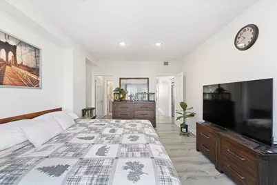 101 Shearwater Ct East #28, Jersey City, NJ 07305 - Photo 13