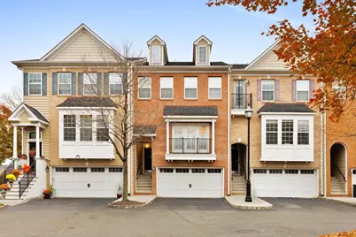 27 Creekside Court, Secaucus, NJ 07094 - Photo 3