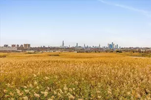 27 Creekside Ct, Secaucus, NJ 07094 - Photo 35