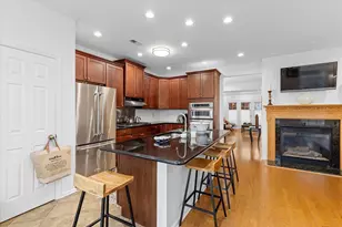 27 Creekside Ct, Secaucus, NJ 07094 - Photo 11