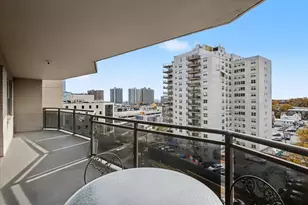 2077 Center Ave, Fort Lee, NJ 07024 - Photo 13