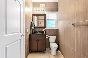 193 Halladay St, Jersey City, NJ 07304 - Photo 35