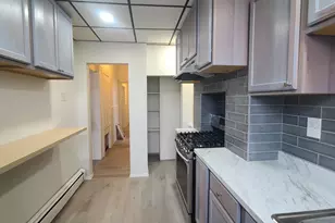 242 Bowers St, Jersey City, NJ 07307 - Photo 11