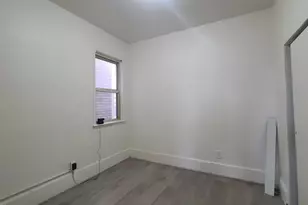 242 Bowers St, Jersey City, NJ 07307 - Photo 9