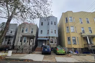 242 Bowers St, Jersey City, NJ 07307 - Photo 17