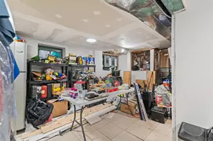 81 Humphrey Ave, Bayonne, NJ 07002 - Photo 35