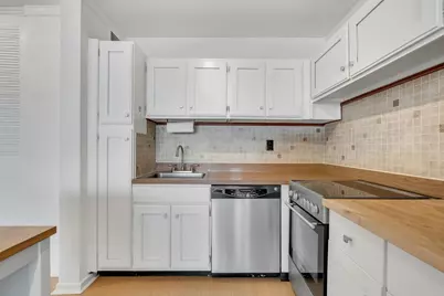 380 Mountain Rd #701, Union City, NJ 07087 - Photo 11