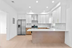 6717 Madison St, Guttenberg, NJ 07093 - Photo 5