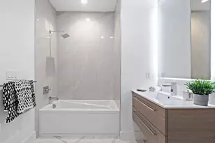 6025 Blvd W, West New York, NJ 07093 - Photo 11