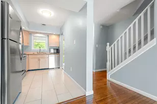 327 10th St, Jersey City, NJ 07302 - Photo 7