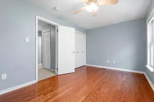 327 10th St, Jersey City, NJ 07302 - Photo 17