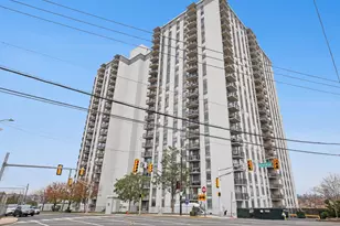 100 Manhattan Ave, Union City, NJ 07087 - Photo 17